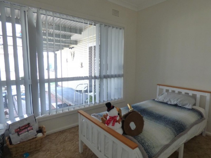 65 Crown Street, Cootamundra NSW 2590