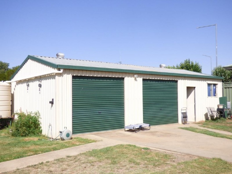 65 Crown Street, Cootamundra NSW 2590