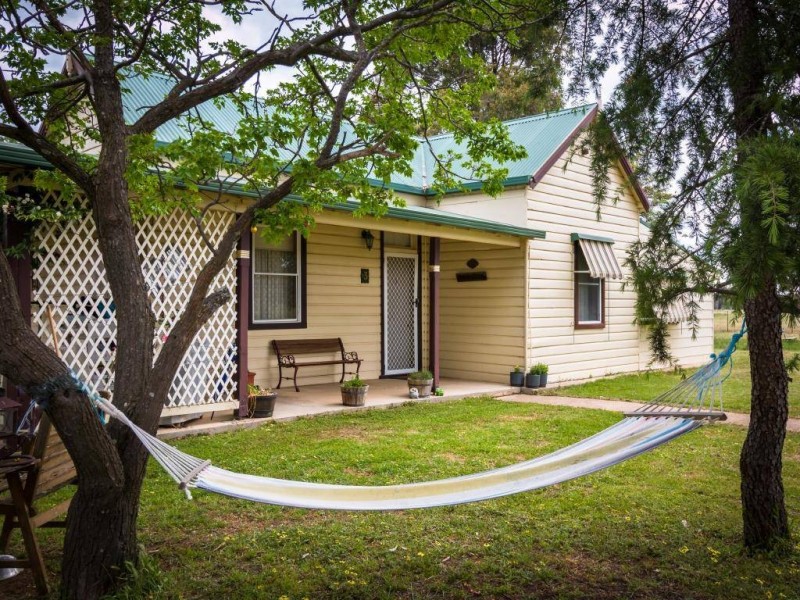 3 Troy Street, Stockinbingal NSW 2725