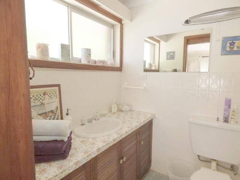 11 Byrne Street, Cootamundra NSW 2590