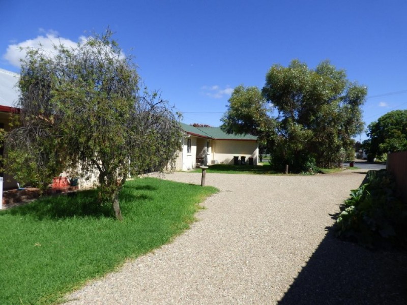 32 Parker Street, Cootamundra NSW 2590