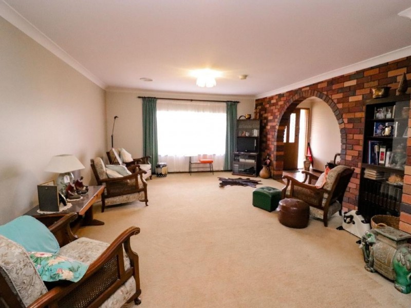 55 Hay Street, Cootamundra NSW 2590