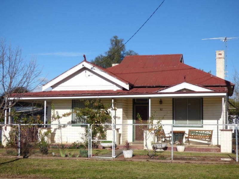 1/82 Adams Street, Cootamundra NSW 2590