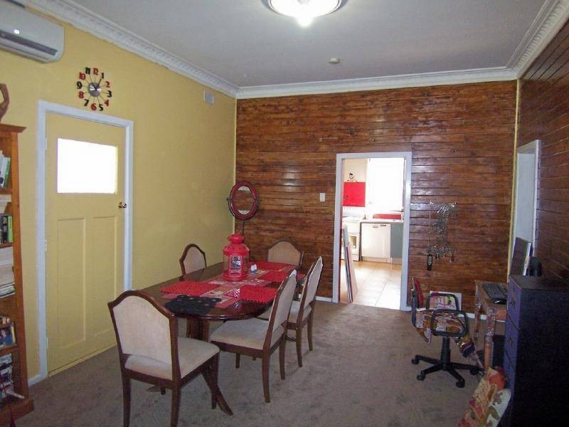 13 Hoskins Street, Stockinbingal NSW 2725