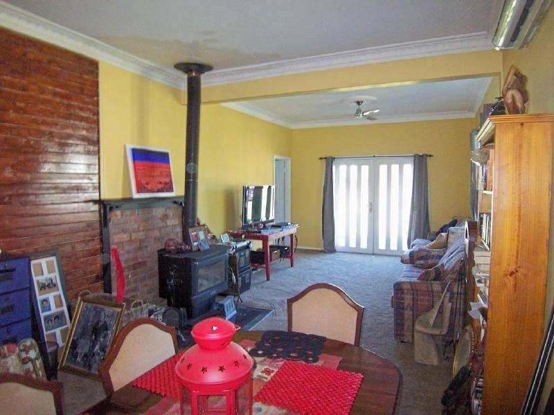 13 Hoskins Street, Stockinbingal NSW 2725