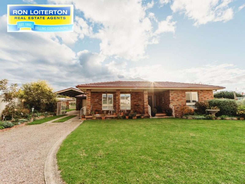 71 Cutler Avenue, Cootamundra NSW 2590