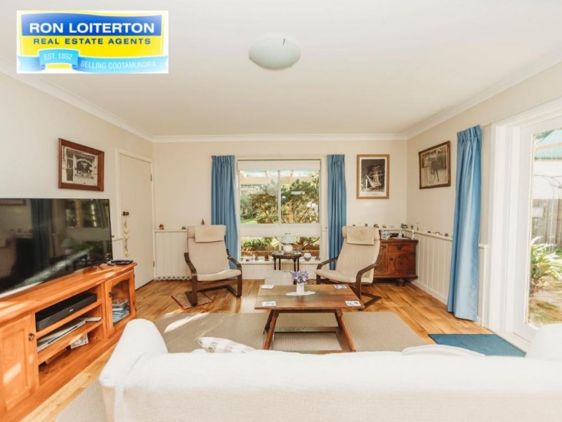 71 Cutler Avenue, Cootamundra NSW 2590