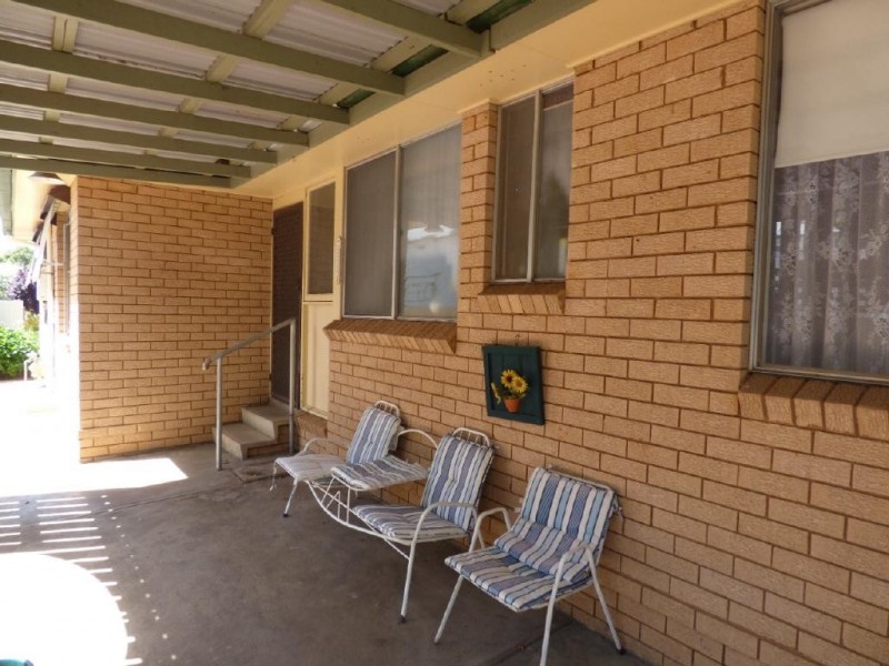 43 Centenary Avenue, Cootamundra NSW 2590