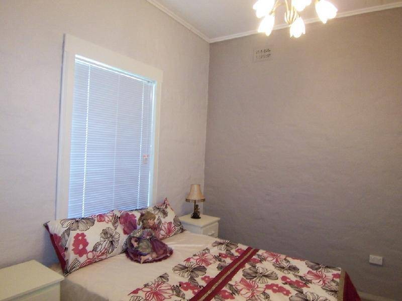 8 Barnes Street, Cootamundra NSW 2590