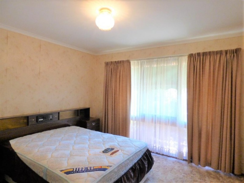 16 Coora Avenue, Cootamundra NSW 2590