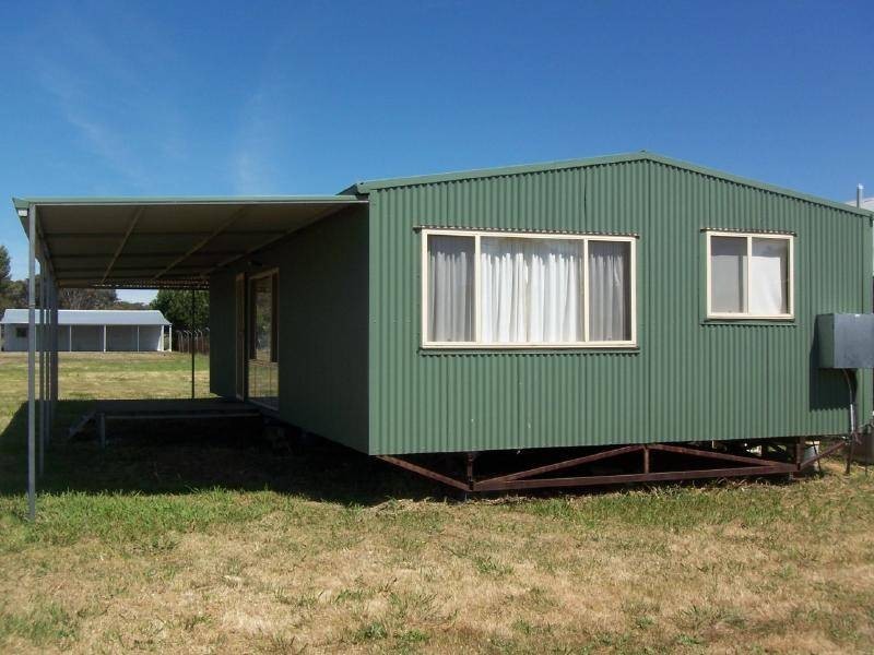 33 Yass Road, Cootamundra NSW 2590