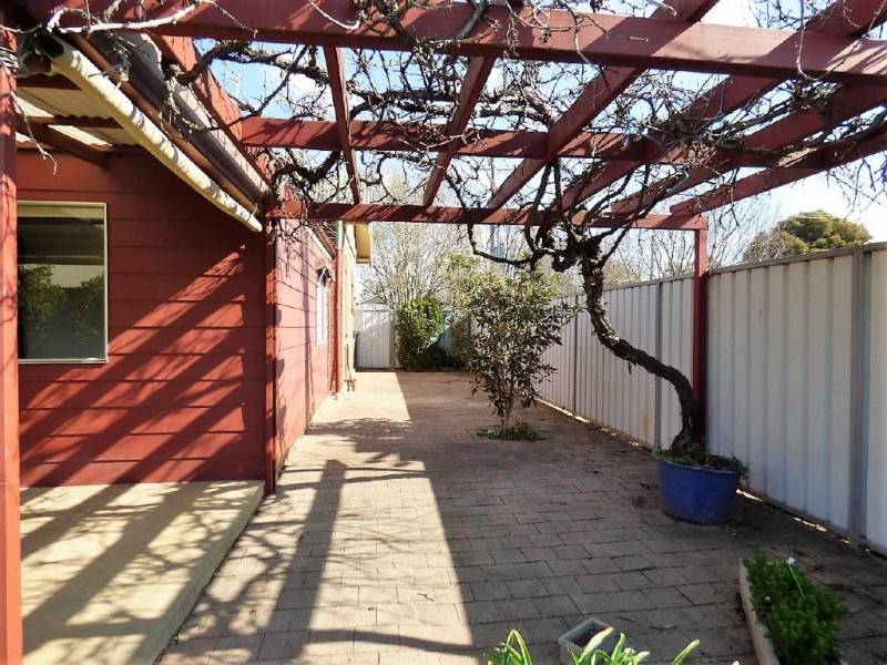 55 Temora Street, Cootamundra NSW 2590