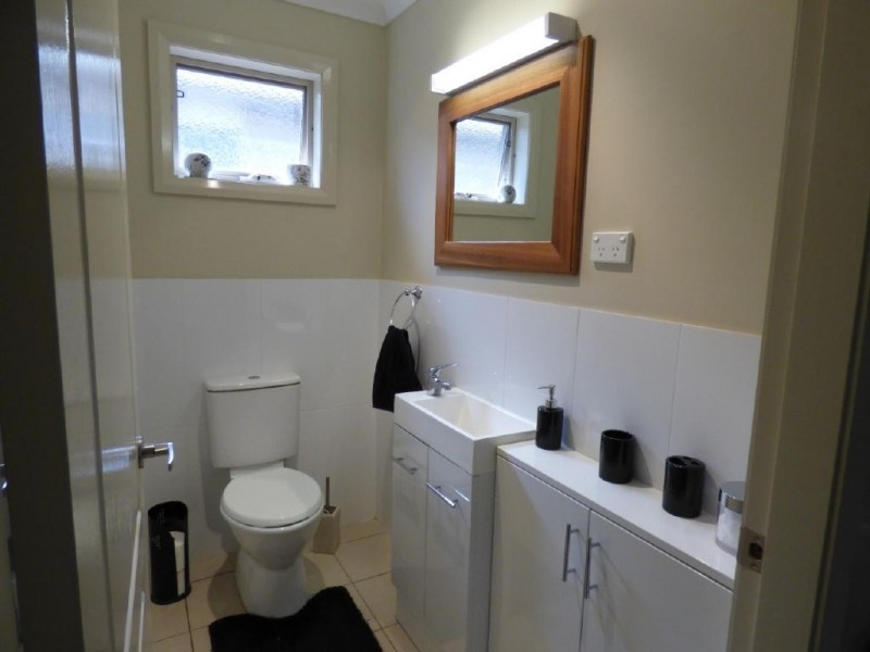 28/8 Short Street, Cootamundra NSW 2590