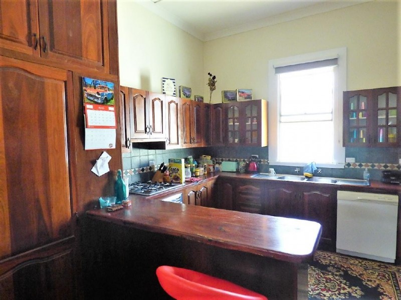 172 Sutton Street, Cootamundra NSW 2590