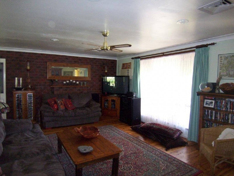 11A Coora Avenue, Cootamundra NSW 2590