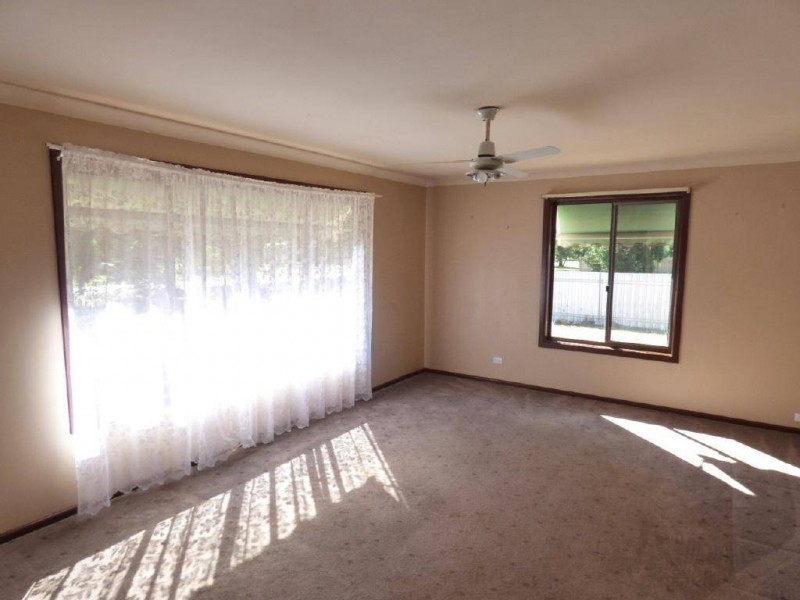 15 Wood Street, Stockinbingal NSW 2725