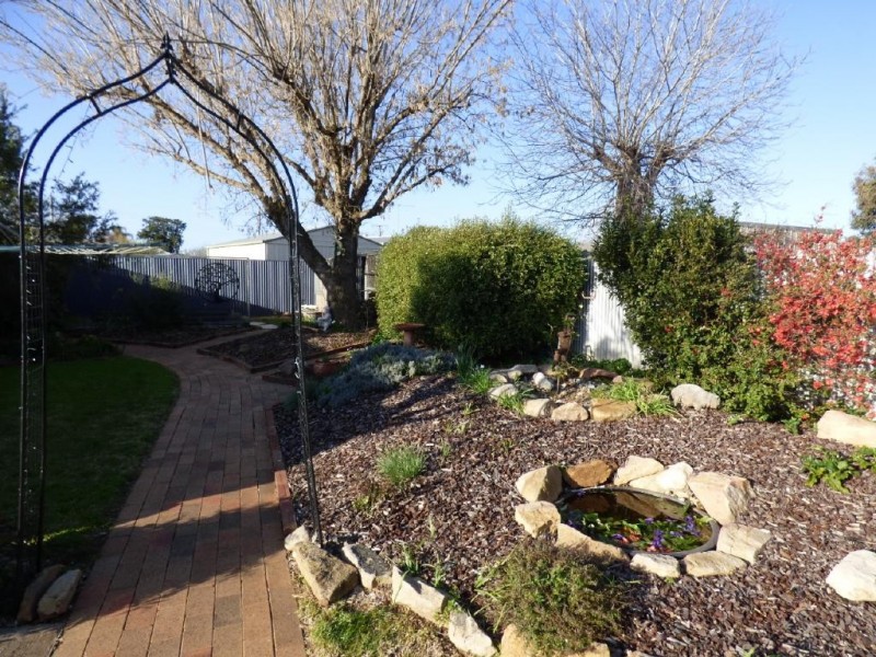 127 Temora Street, Cootamundra NSW 2590