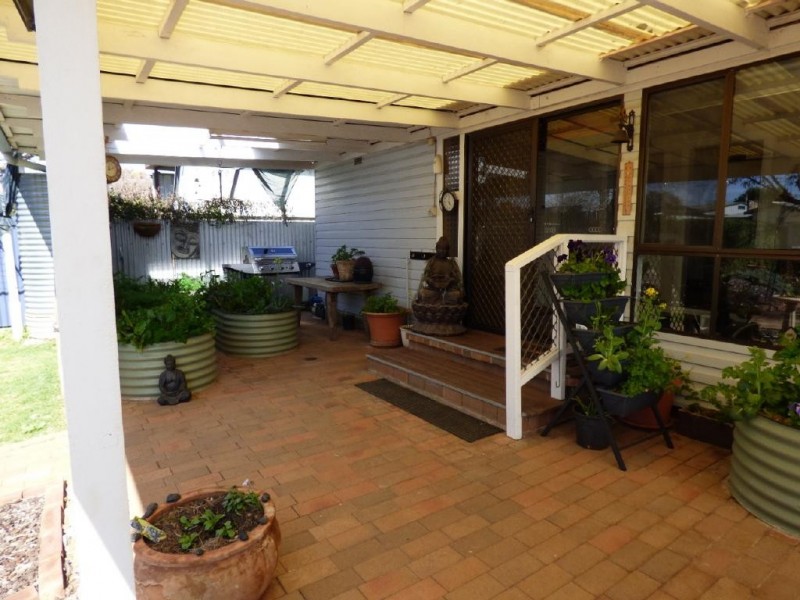 127 Temora Street, Cootamundra NSW 2590