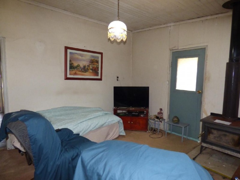 169 Thompson Street, Cootamundra NSW 2590