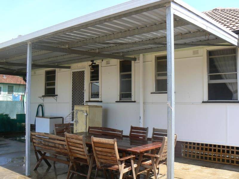 16 John Street, Cootamundra NSW 2590