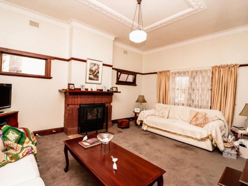 127 Temora Street, Cootamundra NSW 2590
