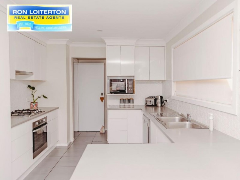 67 Olney Street, Cootamundra NSW 2590