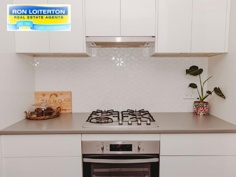 67 Olney Street, Cootamundra NSW 2590