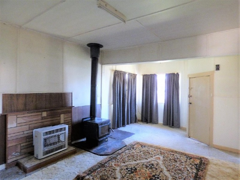 53 Hay Street, Cootamundra NSW 2590