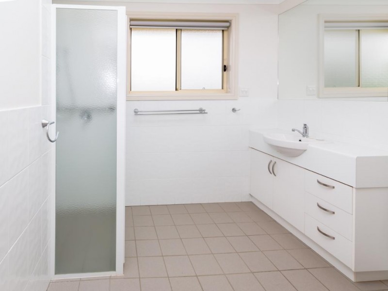 16/121 Adina Court Mackay Street, Cootamundra NSW 2590