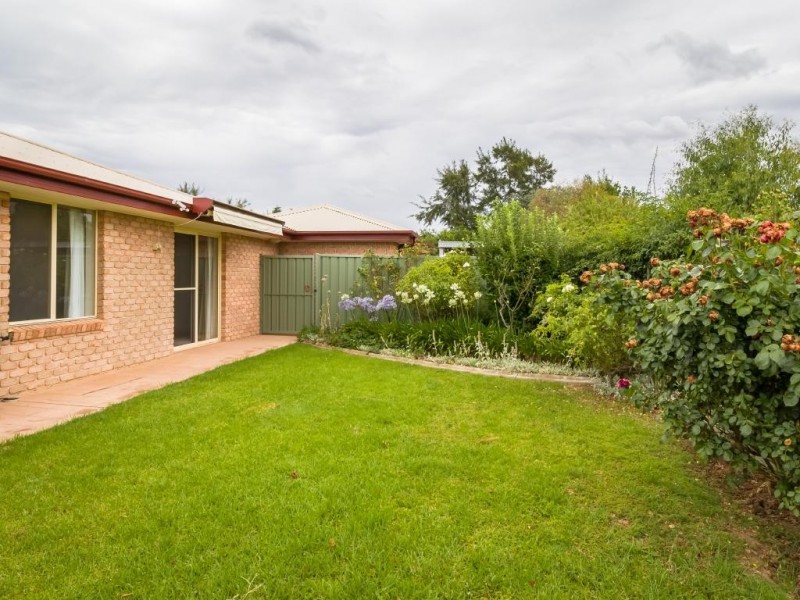 16/121 Adina Court Mackay Street, Cootamundra NSW 2590