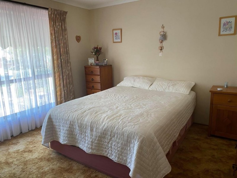 13 Dickson Street, Cootamundra NSW 2590