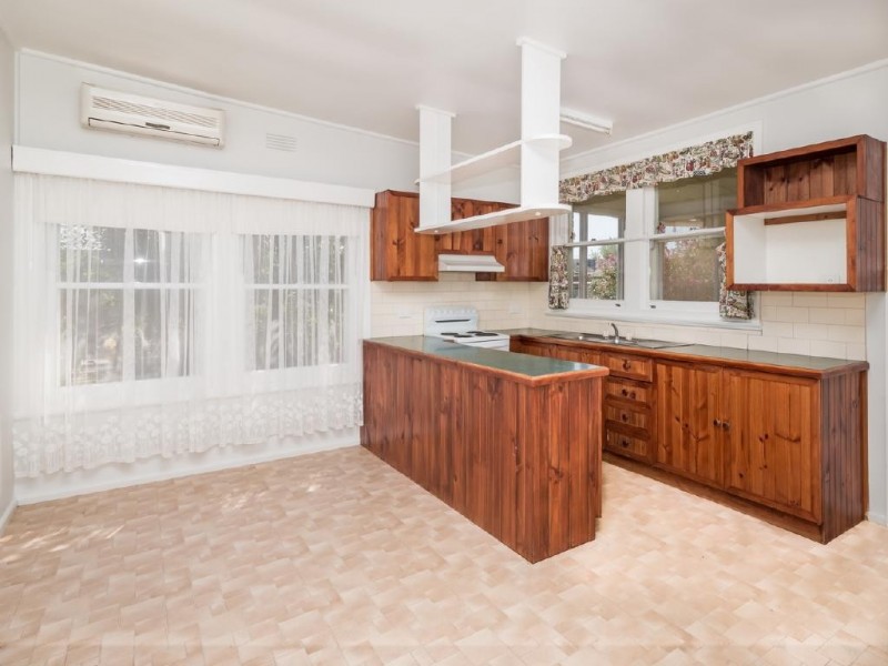 79 Temora Street, Cootamundra NSW 2590