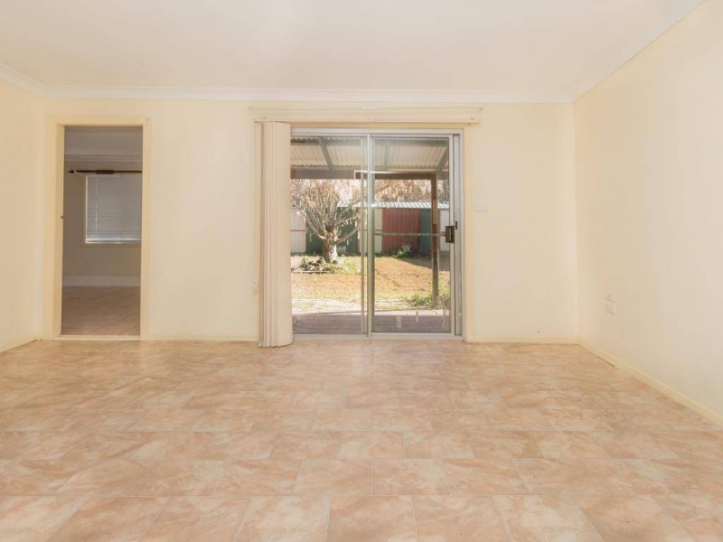 83 Berthong Street, Cootamundra NSW 2590