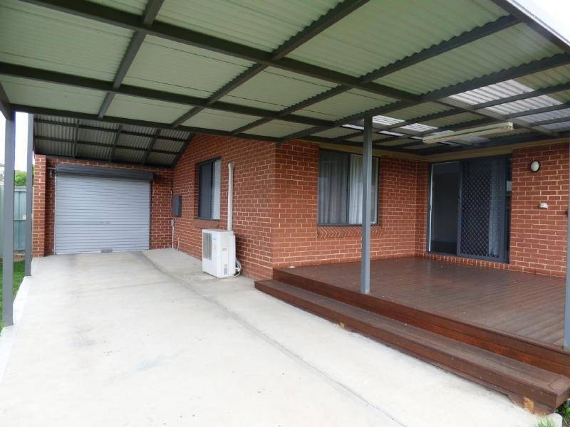 20 Pinkstone Avenue, Cootamundra NSW 2590