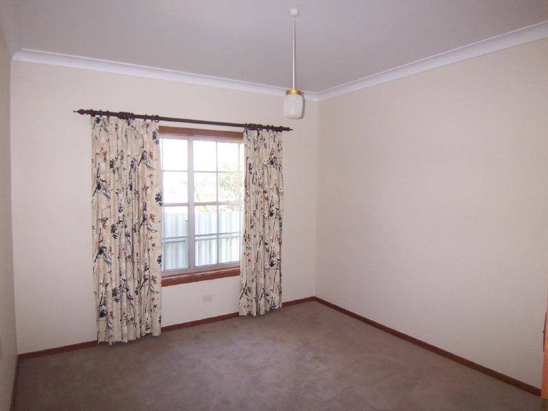 43 Thompson Street, Cootamundra NSW 2590