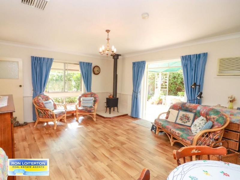 71 Cutler Avenue, Cootamundra NSW 2590