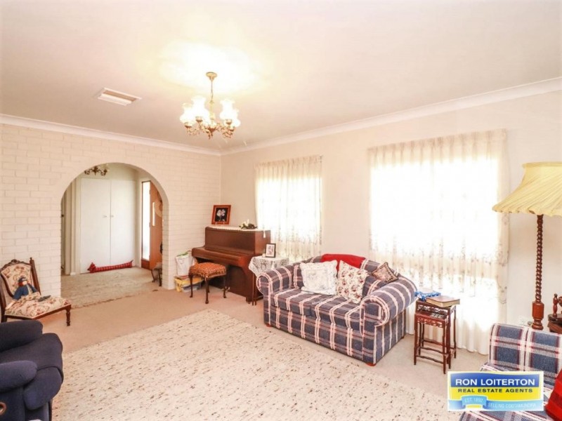 71 Cutler Avenue, Cootamundra NSW 2590