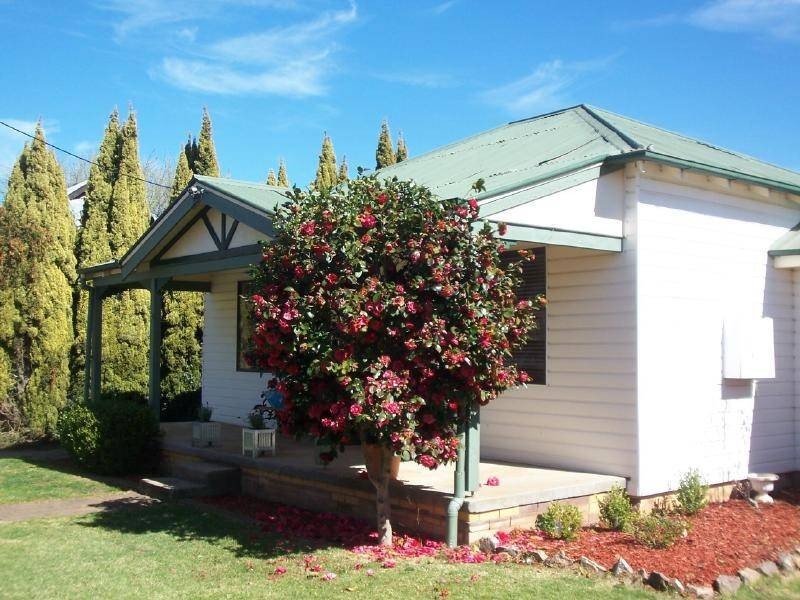 21 Hovell Street, Cootamundra NSW 2590