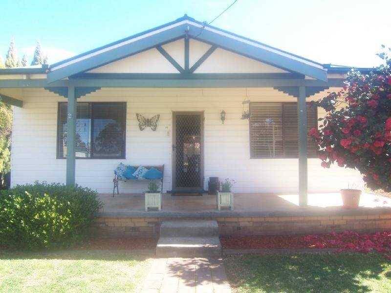 21 Hovell Street, Cootamundra NSW 2590