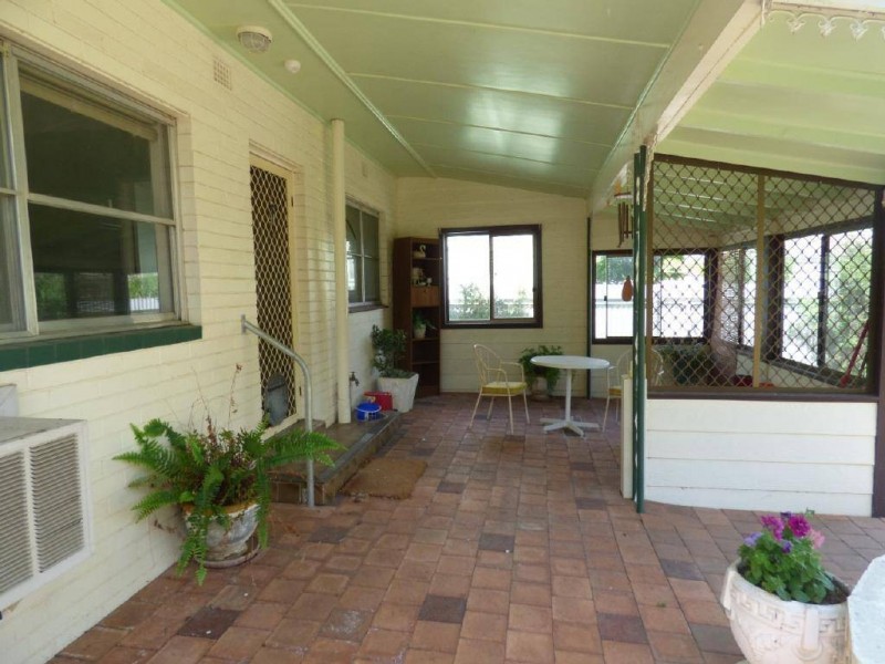 81 Thompson Street, Cootamundra NSW 2590