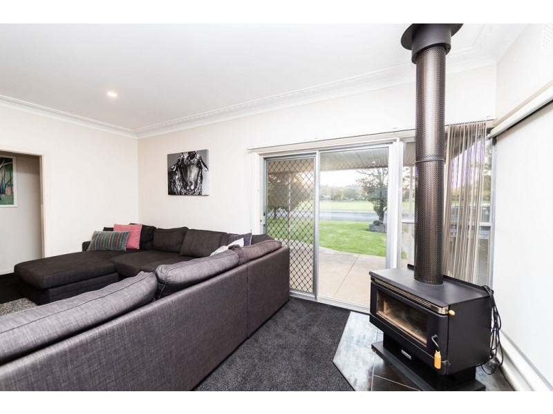 38 Poole Street, Cootamundra NSW 2590