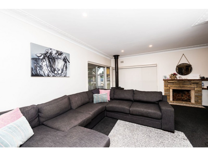 38 Poole Street, Cootamundra NSW 2590