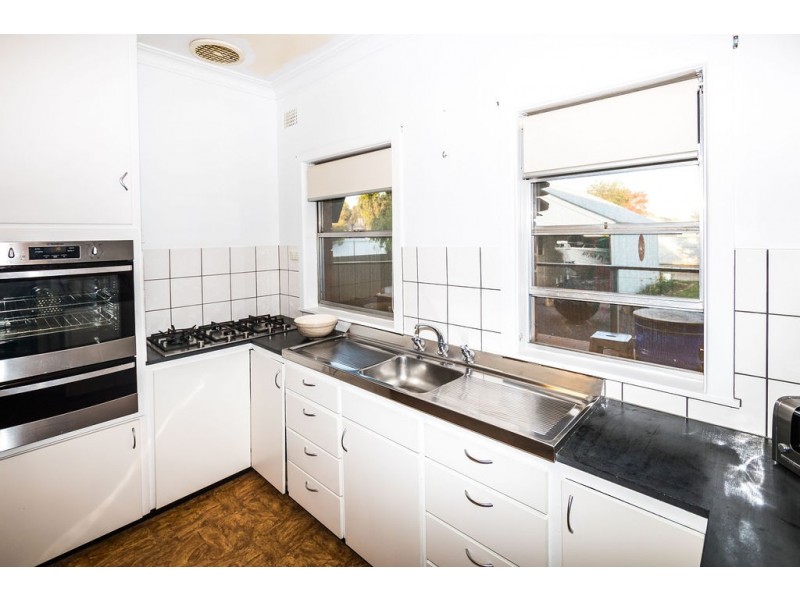 38 Poole Street, Cootamundra NSW 2590