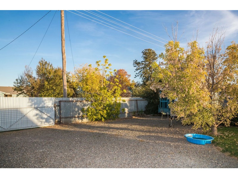 38 Poole Street, Cootamundra NSW 2590