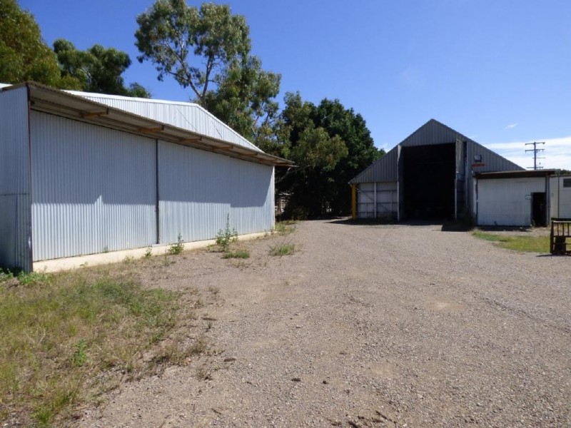 6 Pinkerton Road, Cootamundra NSW 2590