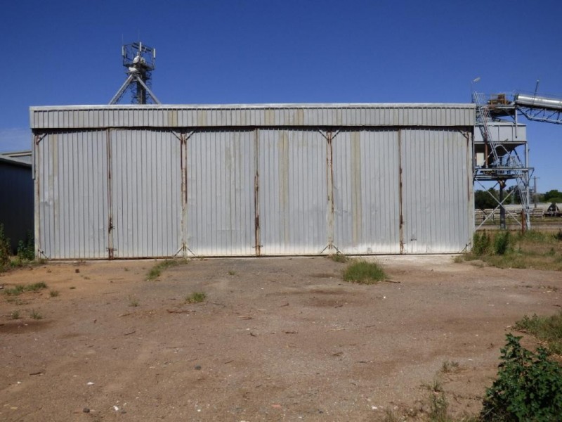 6 Pinkerton Road, Cootamundra NSW 2590