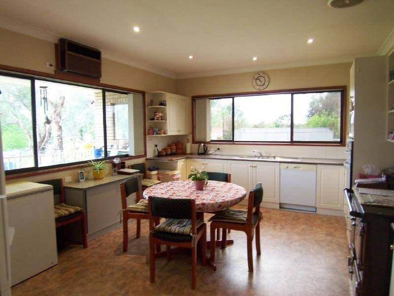 5 Bland Street, Wallendbeen NSW 2588