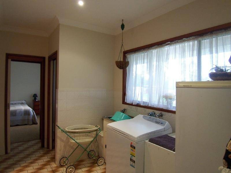 5 Bland Street, Wallendbeen NSW 2588