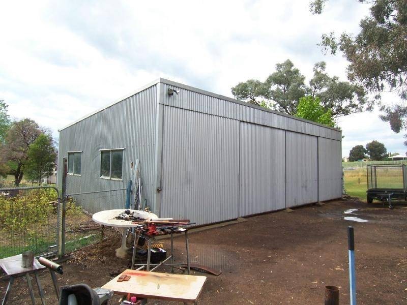 5 Bland Street, Wallendbeen NSW 2588