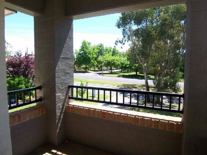 1/3 Bass Terrace, Cootamundra NSW 2590